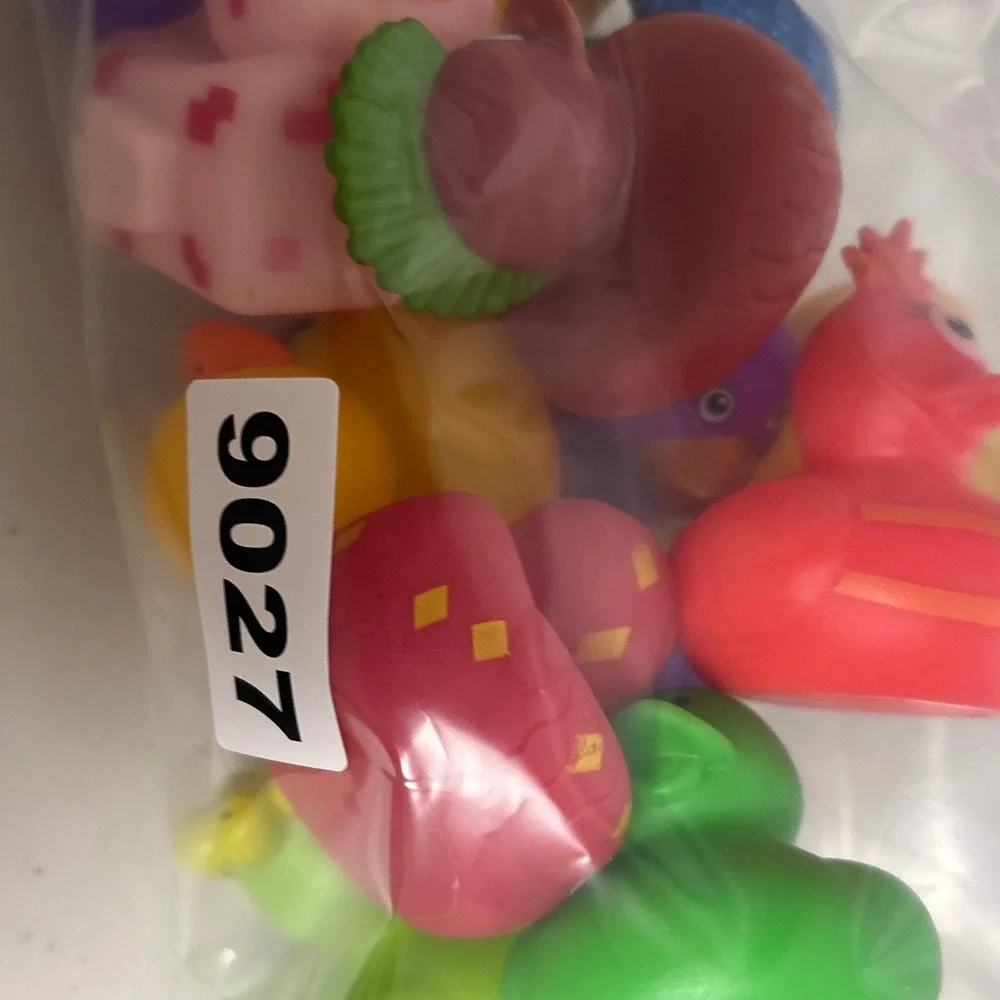 Rubber Ducks Lot of 12 Multicolor Pug Pirate Pixel Pig Skull Be Mine Cyclops Toy